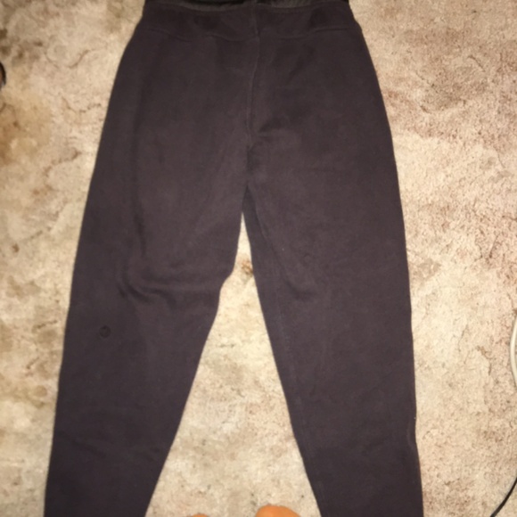 Lululemon  dance studio mid rise pant size 6 with a 30 inch leg - Picture 2 of 6